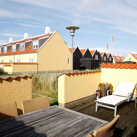 6 Person Holiday On A In Apartment
