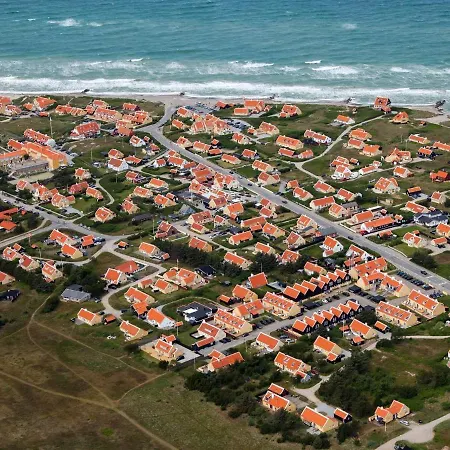 Apartment 6 Person Holiday On A In