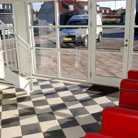 Apartment 6 Person Holiday On A In *